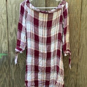 SO Soft Flannel Plaid Long Sleeved Lightweight Short Dress.